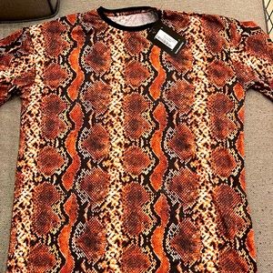 Boohoo Man snakeskin Oversized Tshirt